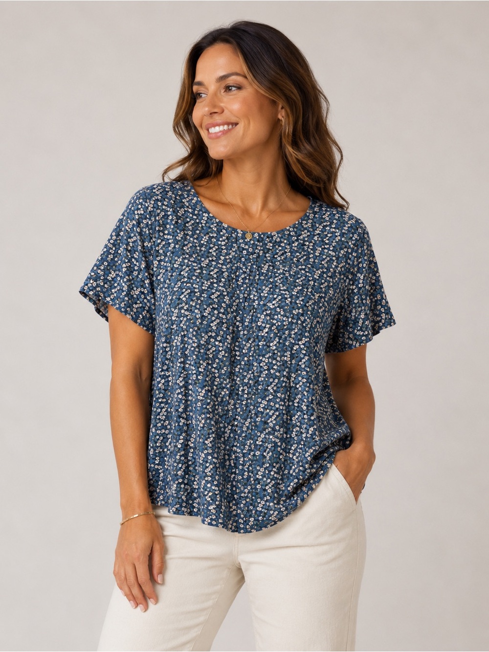 BloomChic Blue Floral Flowy Lightweight Blouse Short Sleeve Relaxe Size 18/20